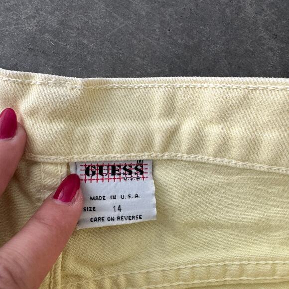 Vintage Y2K 90's Guess USA High Waisted Pale Yellow Mini Shorts 26 - Picture 5 of 6